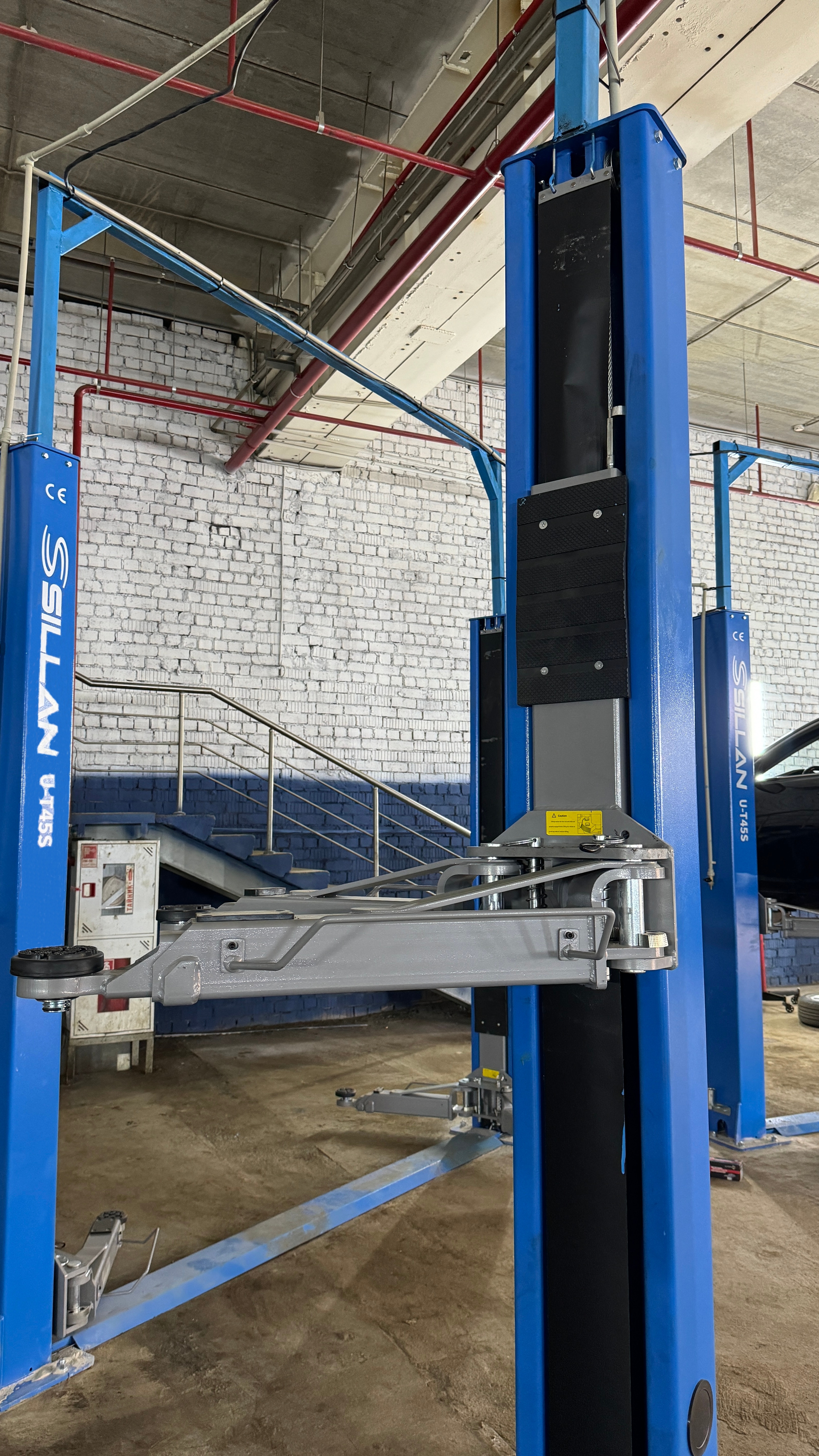 2-х постовой подъемник 4,5т. U-T45S (220V)