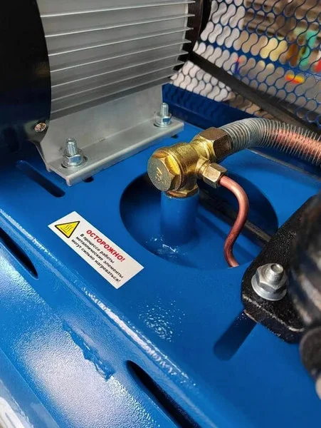 Компрессор воздушный 2051-100 220V-2.0HP крепления