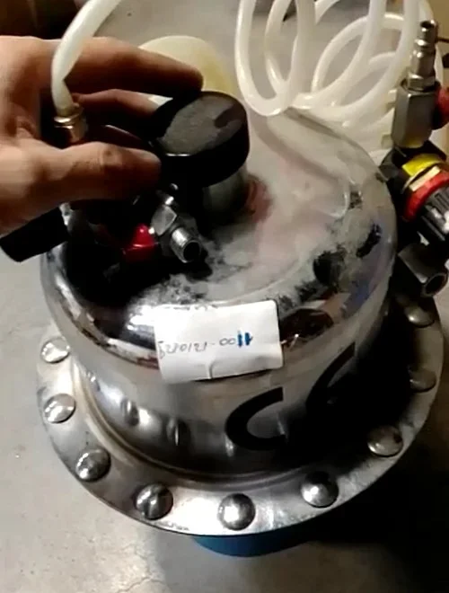 Аппарат по замене тормозной жидкости GS-432, Уценка, код: 280121-0034