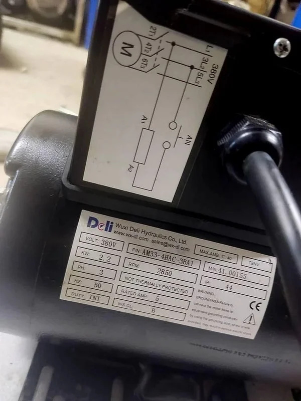 Двигатель TLT 235 SB 380V, Уценка, код: 040723-0001