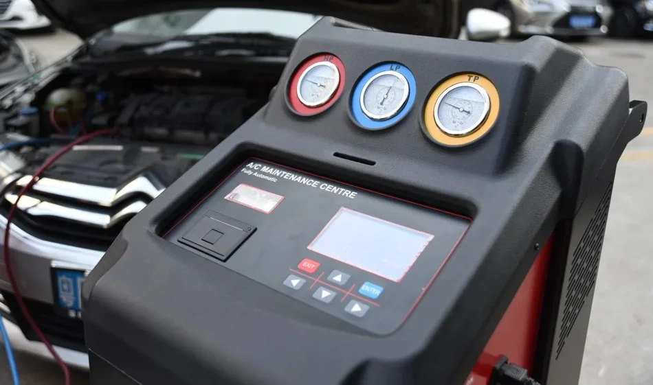 VALUE-500PLUS Установка для заправки автокондиционеров 220V