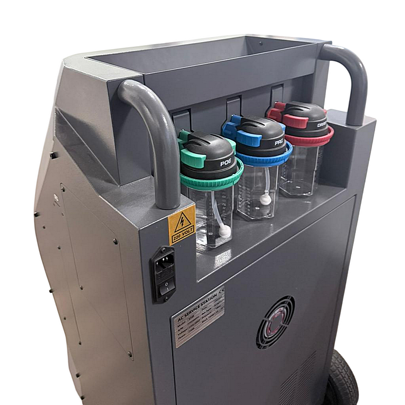 Установка для заправки автокондиционеров Sillan X549