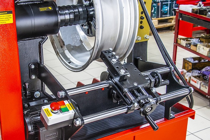 Стенд для правки дисков Фаворит-Премиум Красный