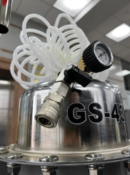 Аппарат по замене тормозной жидкости GS-432 Grey