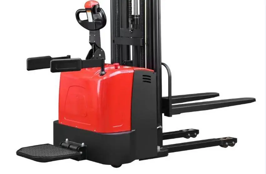 Штабелер электрический самоходный СЕУЛ 1500кг*4500м М