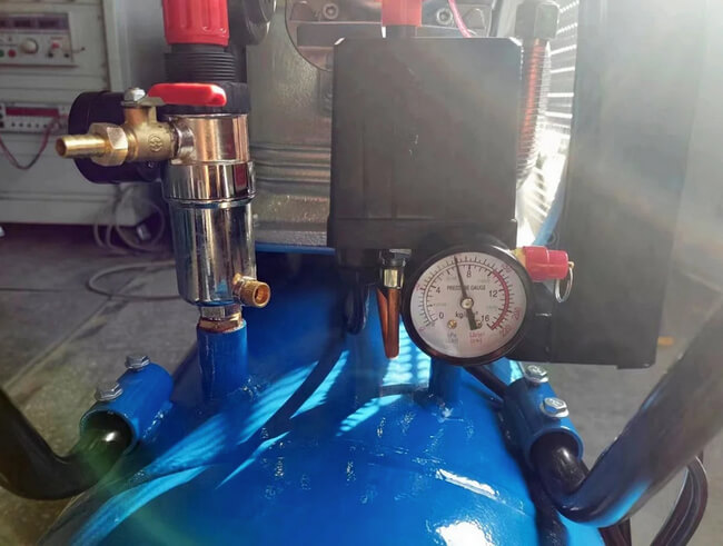 Компрессор воздушный 3065-100-10 220V фото 5