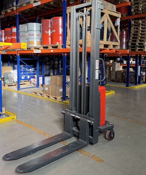 Штабелер гидравлический с электроподъемом РИО 1500кг-3500м М фото 10