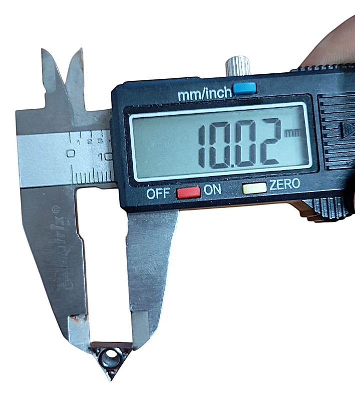 Резцы к станку для проточки BL-602 (треугольные)