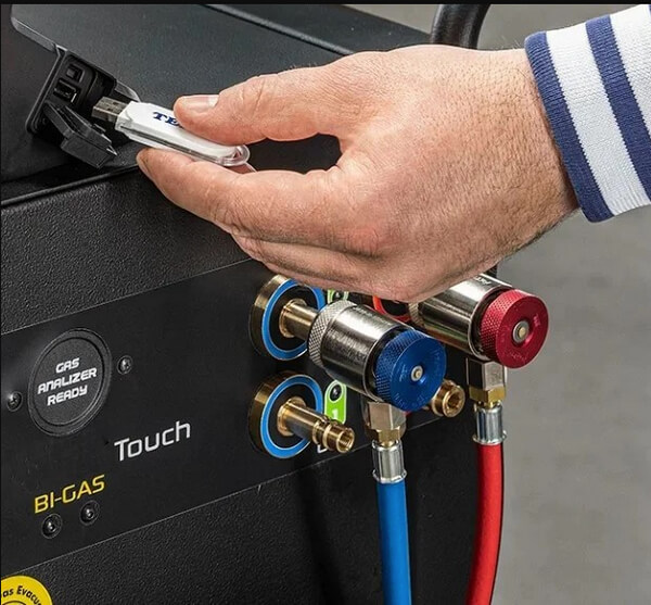 TEXA KONFORT 712 TOUCH FOR R134a фото 3