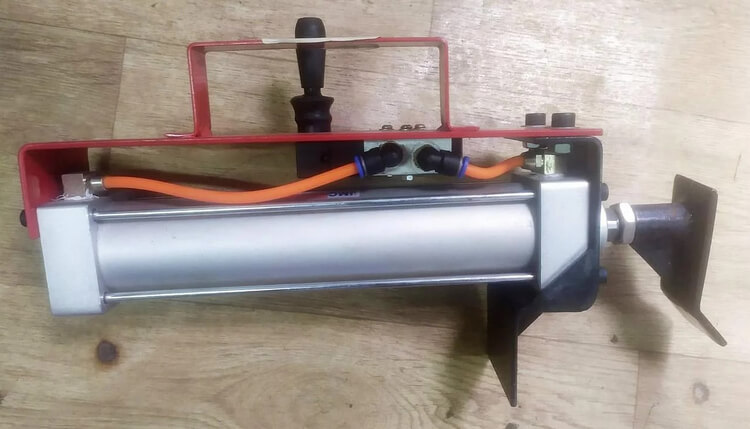 Портативный борторасширитель пневматический PL-A275 вид сбоку